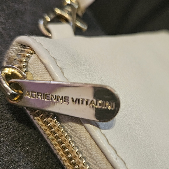 ADRIENNE VITTADINI Cream colored Wristlet - Picture 8 of 14